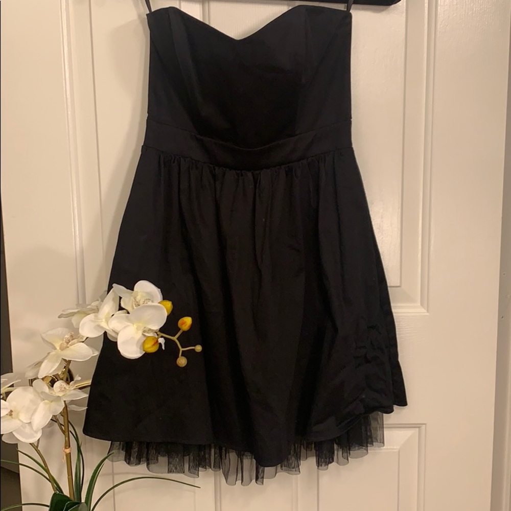 Strapless dress